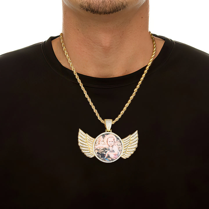Cissyia.com Zircon Golden Angel Wings Engraved Photo Necklace