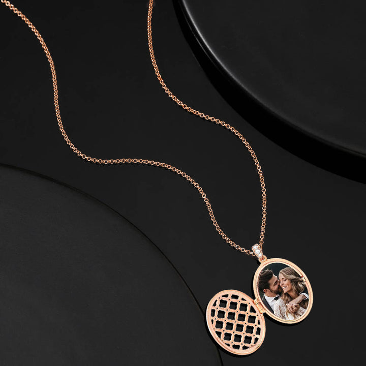 Cissyia.com Rose Gold Plated Zircon Oval Openwork Photo Necklace
