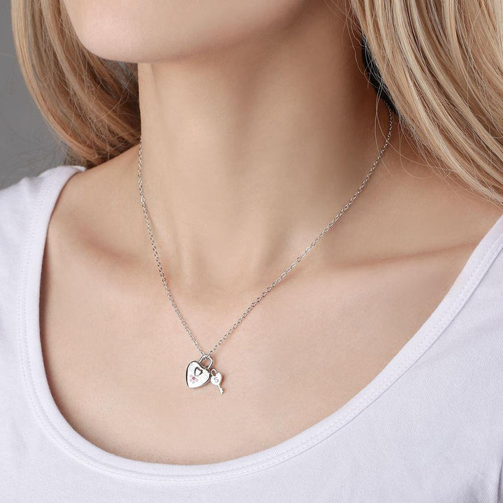Cissyia.com Personalized Heart Shaped Lock and Key Pendant Necklace in Sterling Silver