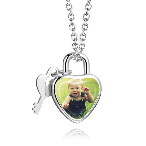 Cissyia.com Personalized Heart Shaped Lock and Key Pendant Necklace in Sterling Silver