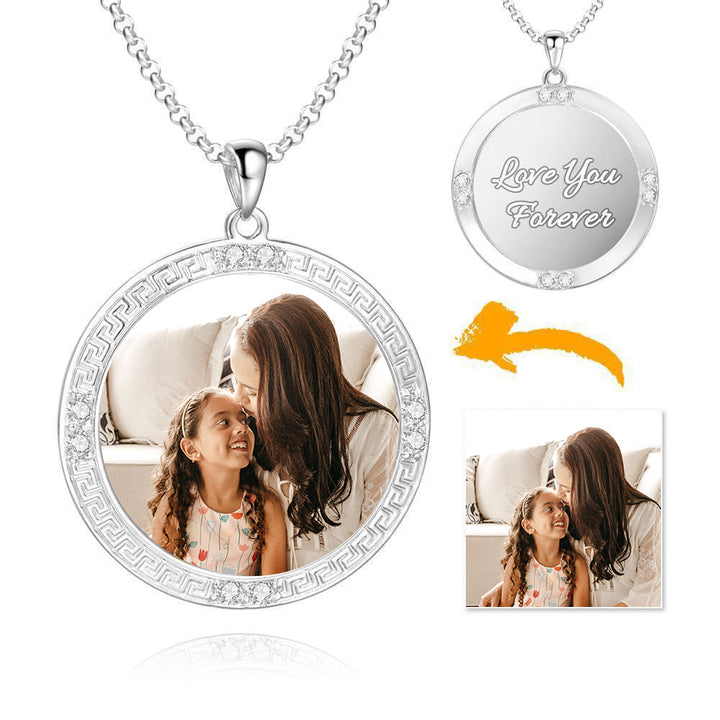 Cissyia.com Personalized Platinum-Silver Plated Rhinestones Crystal Inlay Round Shape Color Engraved Photo Necklace