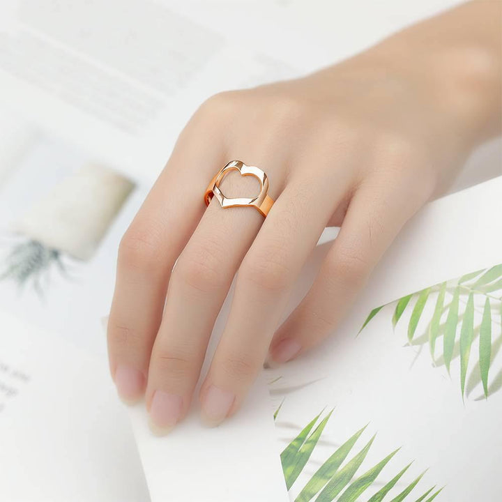 Cissyia.com Personalized Heart Cut-Out Engravable Ring