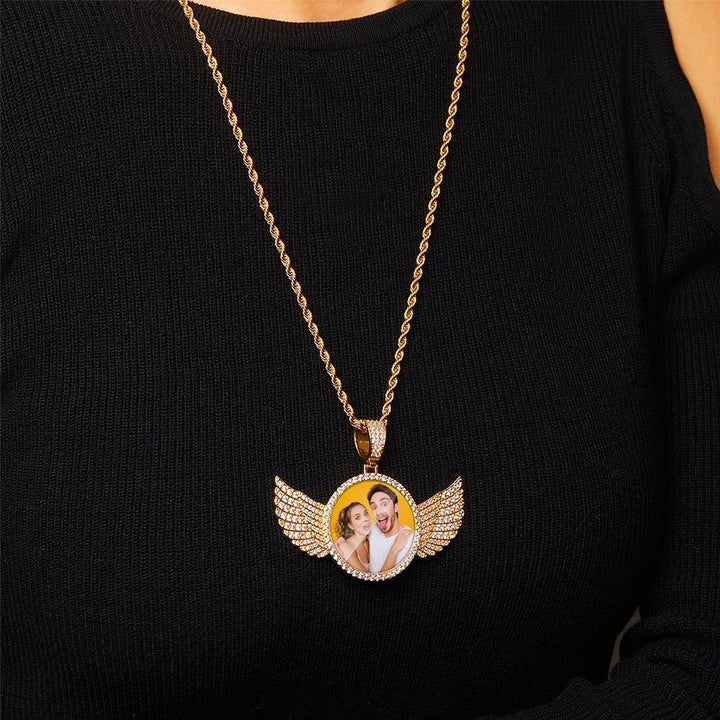 Cissyia.com Zircon Platinum Plated Angel Wings Engraved Photo Necklace