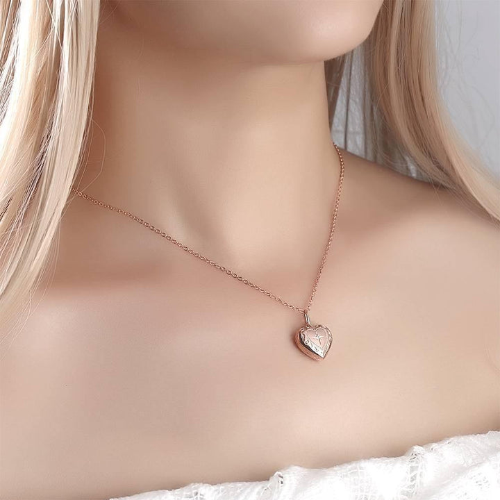 Cissyia.com Rose Gold Plated Personalized Floral Locket Photo Necklace