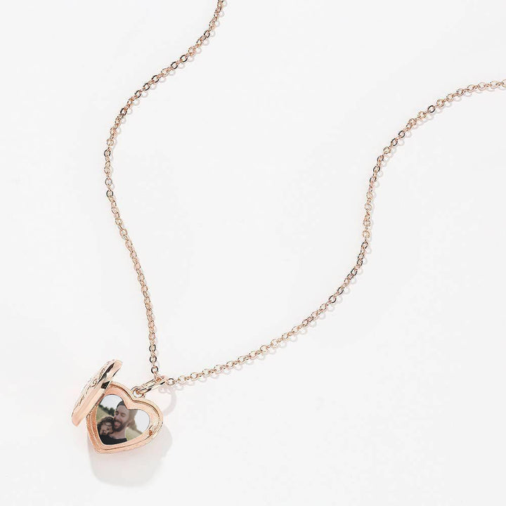 Cissyia.com Platinum Plated Starry Etches Heart Shaped Locket Pendant Photo Necklace