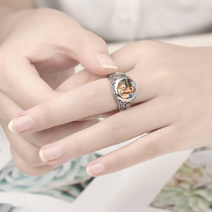 Cissyia.com Round Shape Openwork Photo Ring for Best Friend