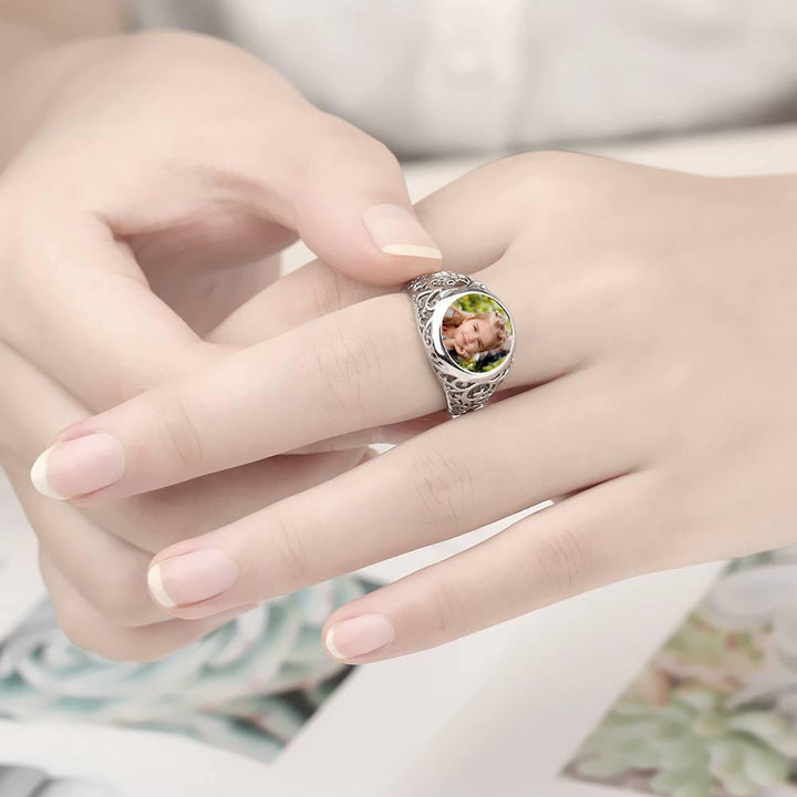 Cissyia.com Silver Round Shape Openwork Photo Ring