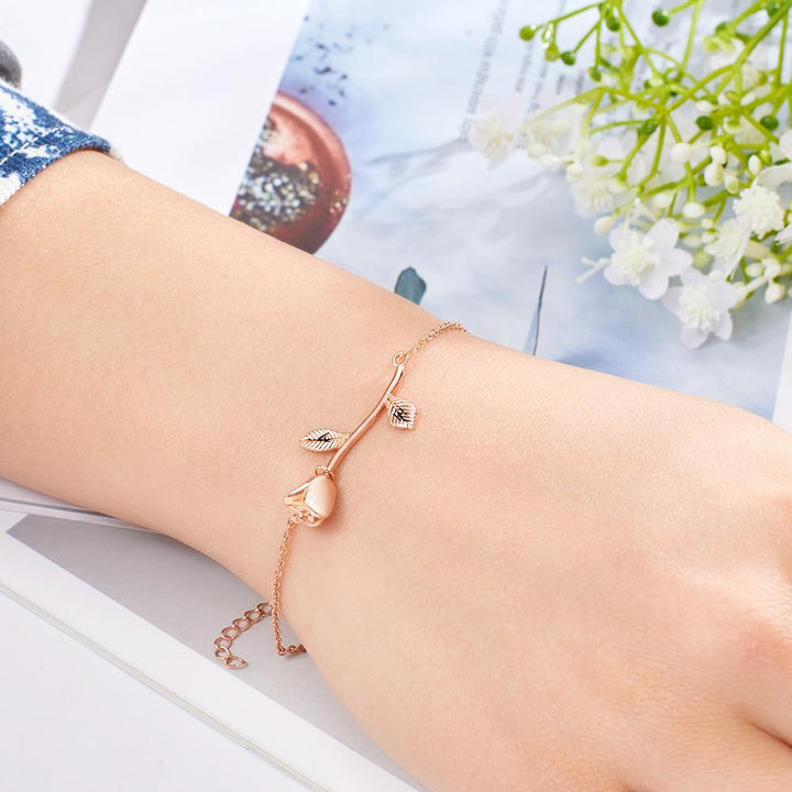 Cissyia.com Personalized Engravable Rose Charm Bracelet