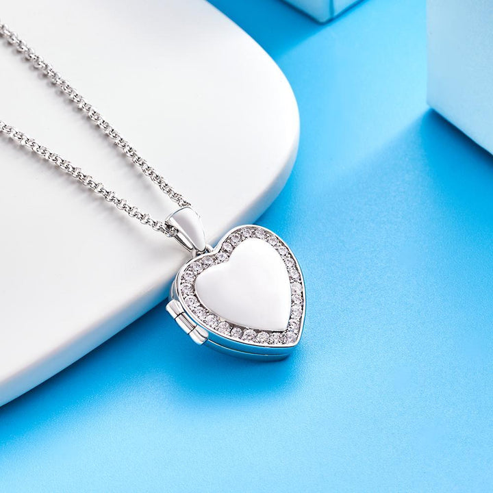 Cissyia.com Personalized Photo Heart Shaped Locket Pendant Necklace