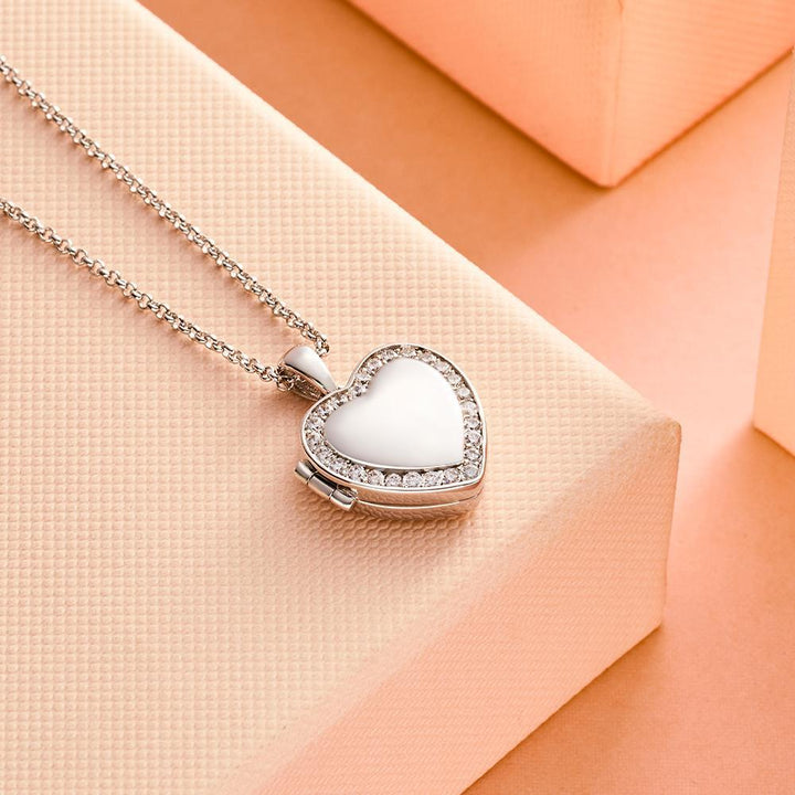 Cissyia.com Personalized Photo Heart Shaped Locket Pendant Necklace