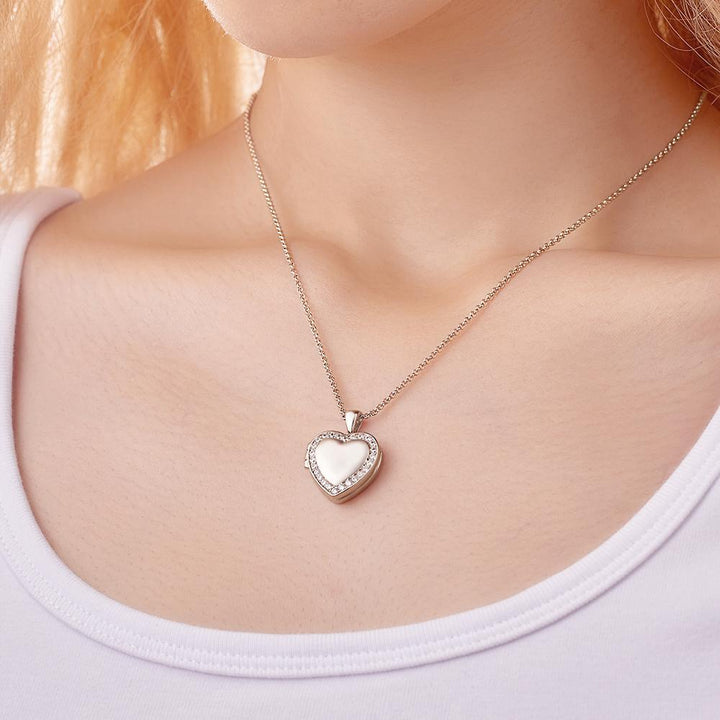 Cissyia.com Personalized Photo Heart Shaped Locket Pendant Necklace